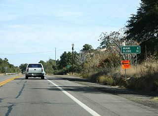 Distance sign to Miami and Globe. US 60 is traveling through Gila County at this point.