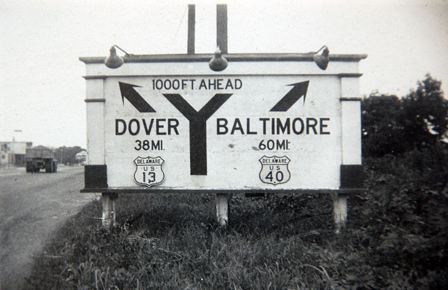 Delaware - U.S. Highway 40 and U.S. Highway 13 sign.