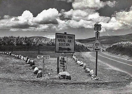 Hawaii - Defense Route 2 and secondary defense route 211 sign.