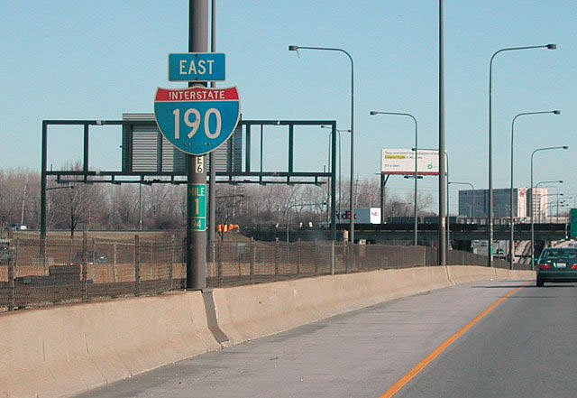 Illinois Interstate 190 sign.