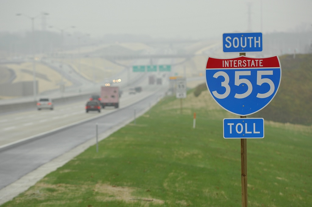 Illinois Interstate 355 sign.