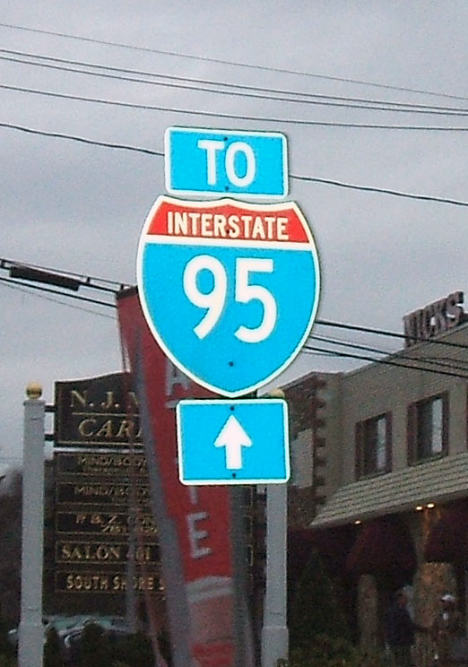 Massachusetts Interstate 95 sign.