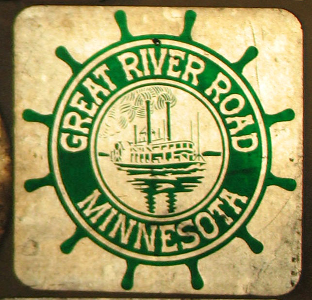 Minnesota Great River Road sign.