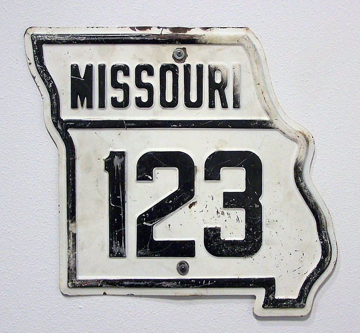 Missouri State Highway 123 sign.