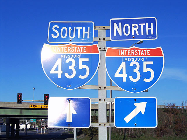 Missouri Interstate 435 sign.