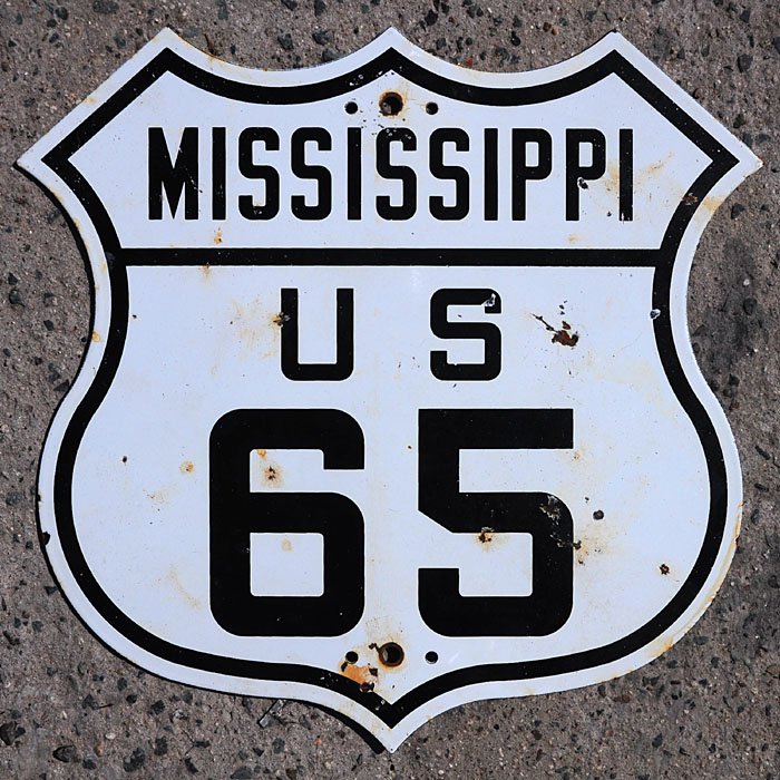 Mississippi U.S. Highway 65 sign.