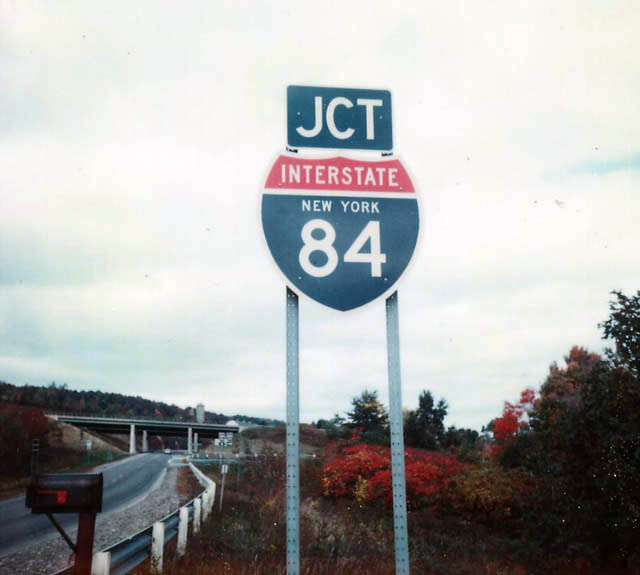 New York Interstate 84 sign.