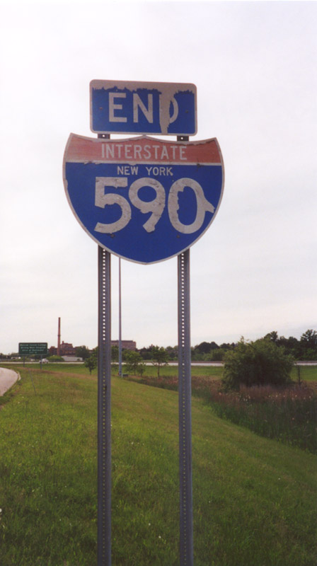 New York Interstate 590 sign.