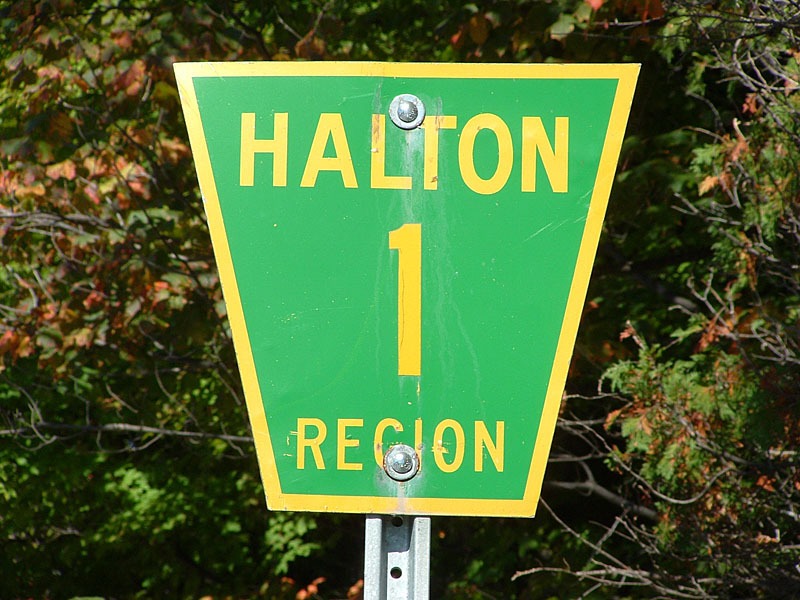 Ontario Halton Region Route 1 sign.