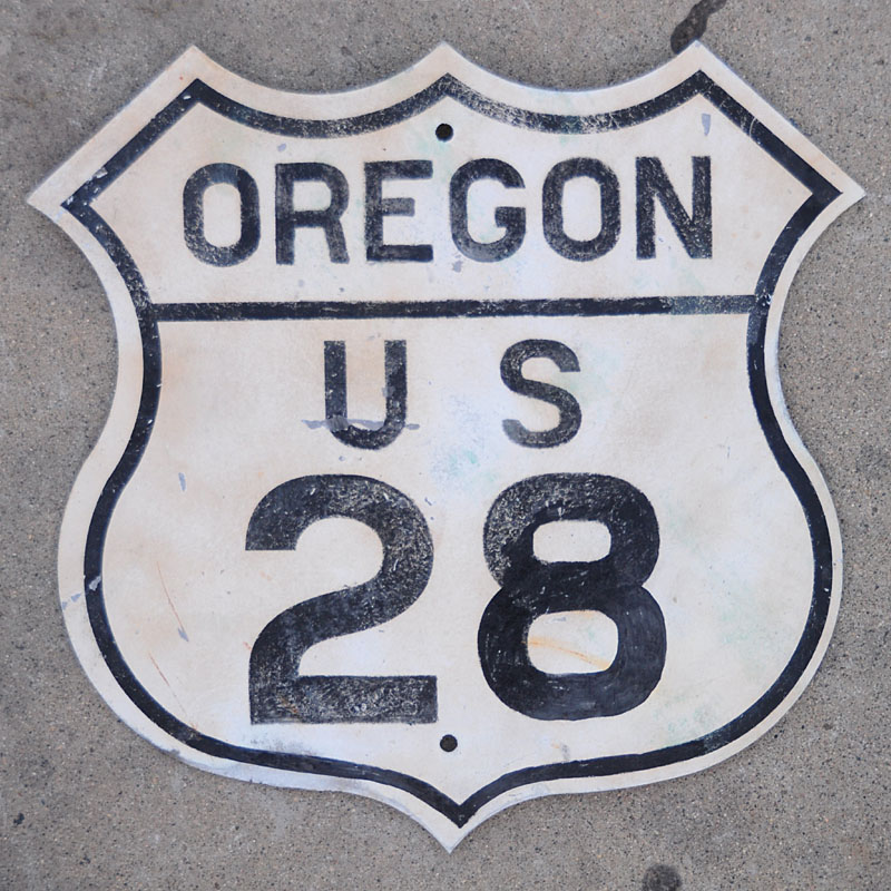 Oregon U.S. Highway 28 sign.