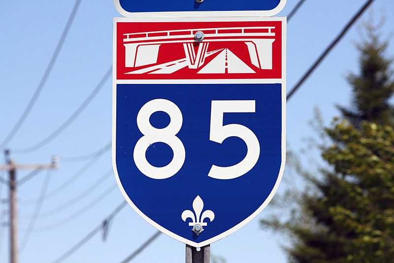 Quebec Autoroute 85 sign.