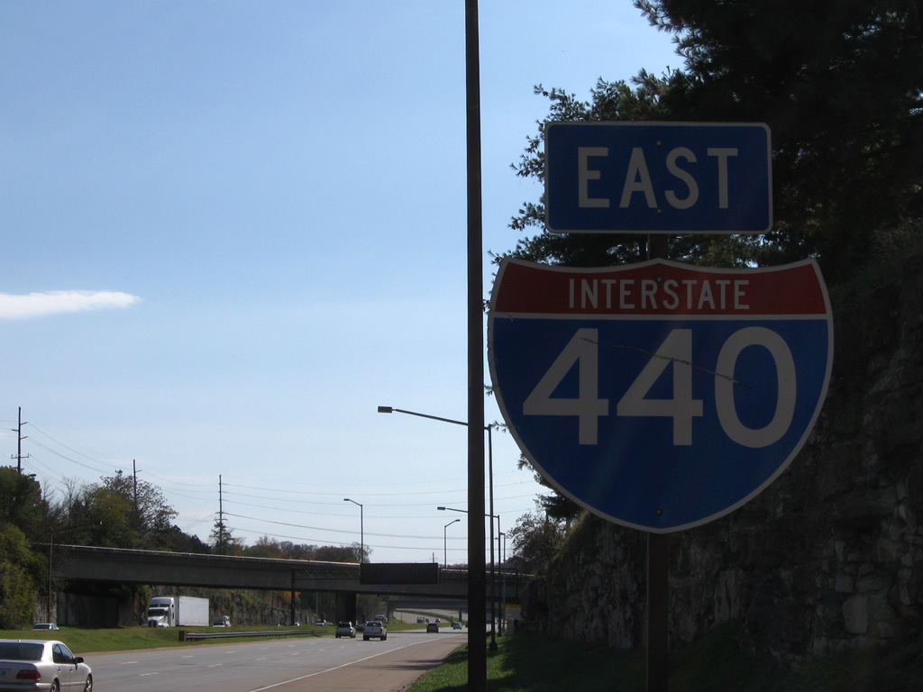 Tennessee Interstate 440 sign.